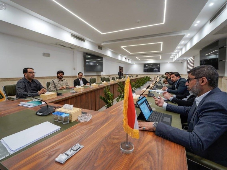 Preparativos de la campaña humanitaria del Santuario del Imam Alí para ayudar a los damnificados en Irán.
